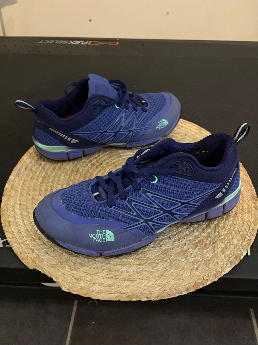 The North Face Purple Teal Women's Ultra kilowat Outdoor Trail Sneakers